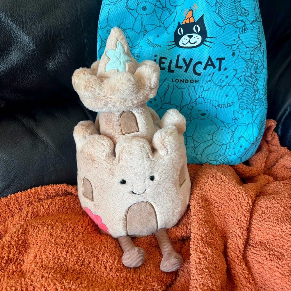 Jellycat Amuseables Sandcastle 🏖️